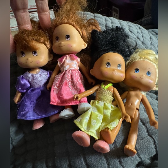 15‎ Mixed Doll Assortment - Picture 5 of 16